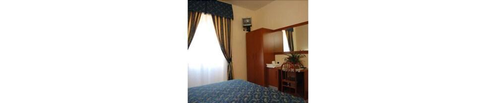 Hotel Maryelen 2 로마 외부 사진